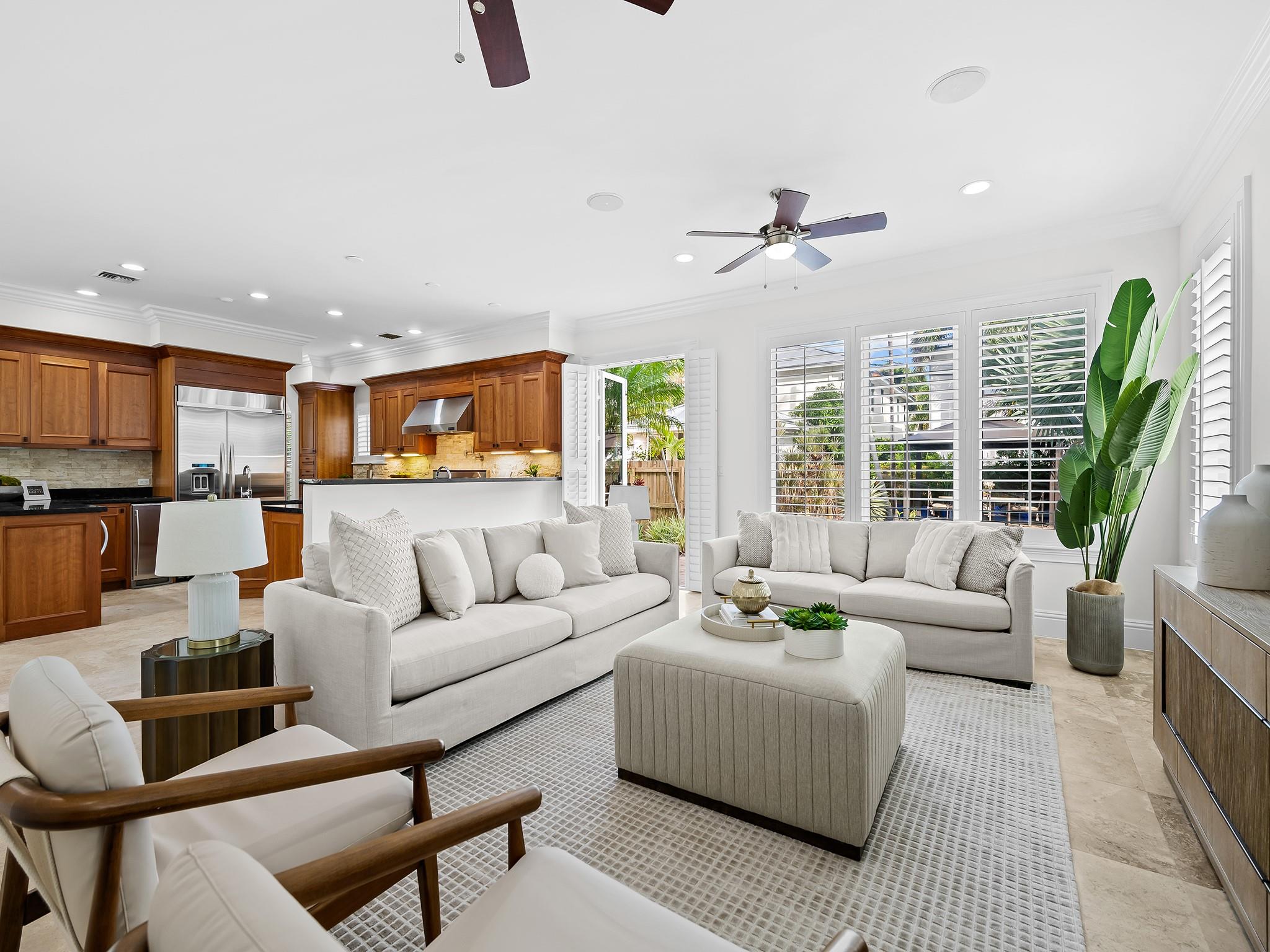 RIO VISTA ISLES - Residential