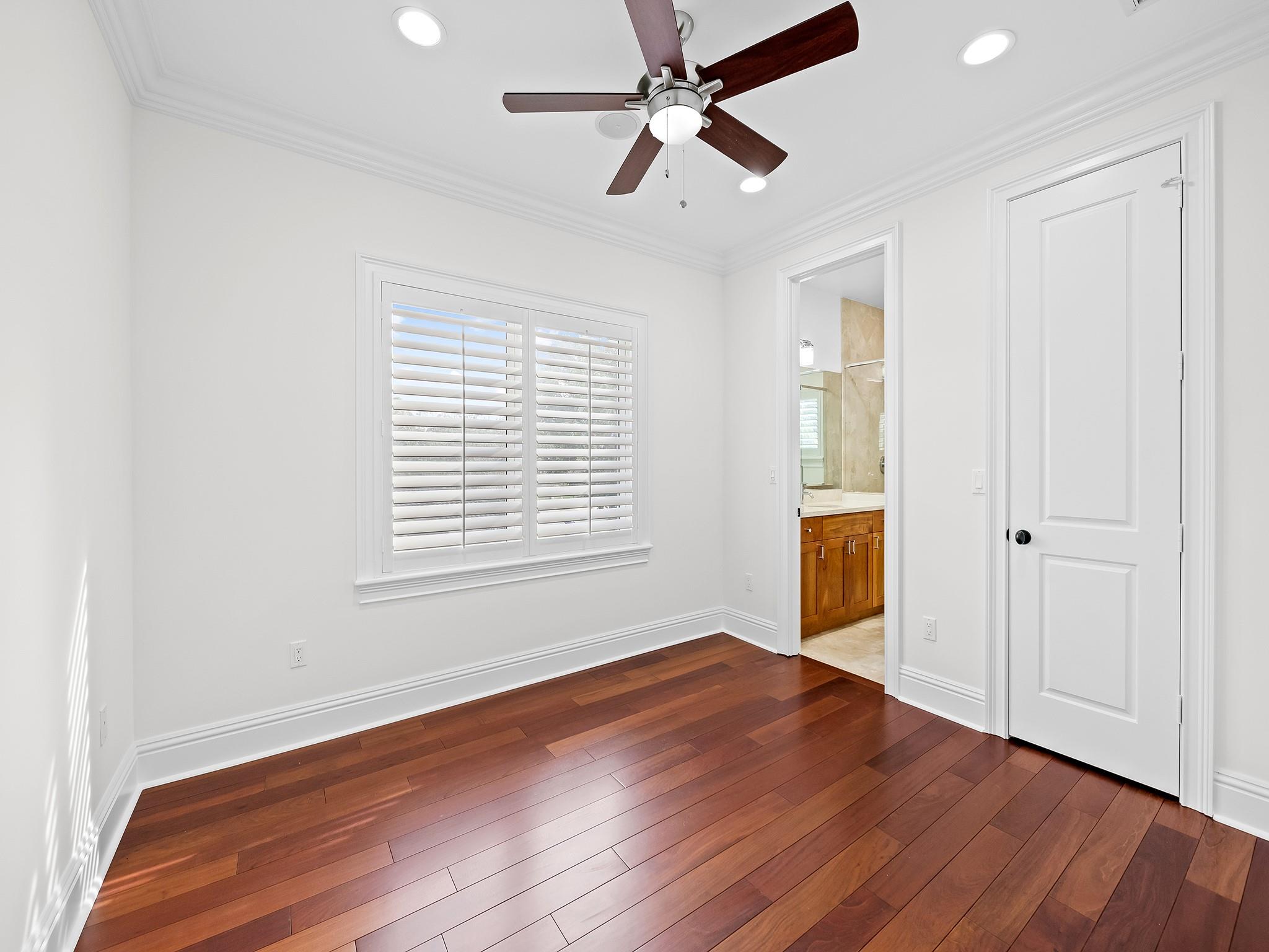 RIO VISTA ISLES - Residential