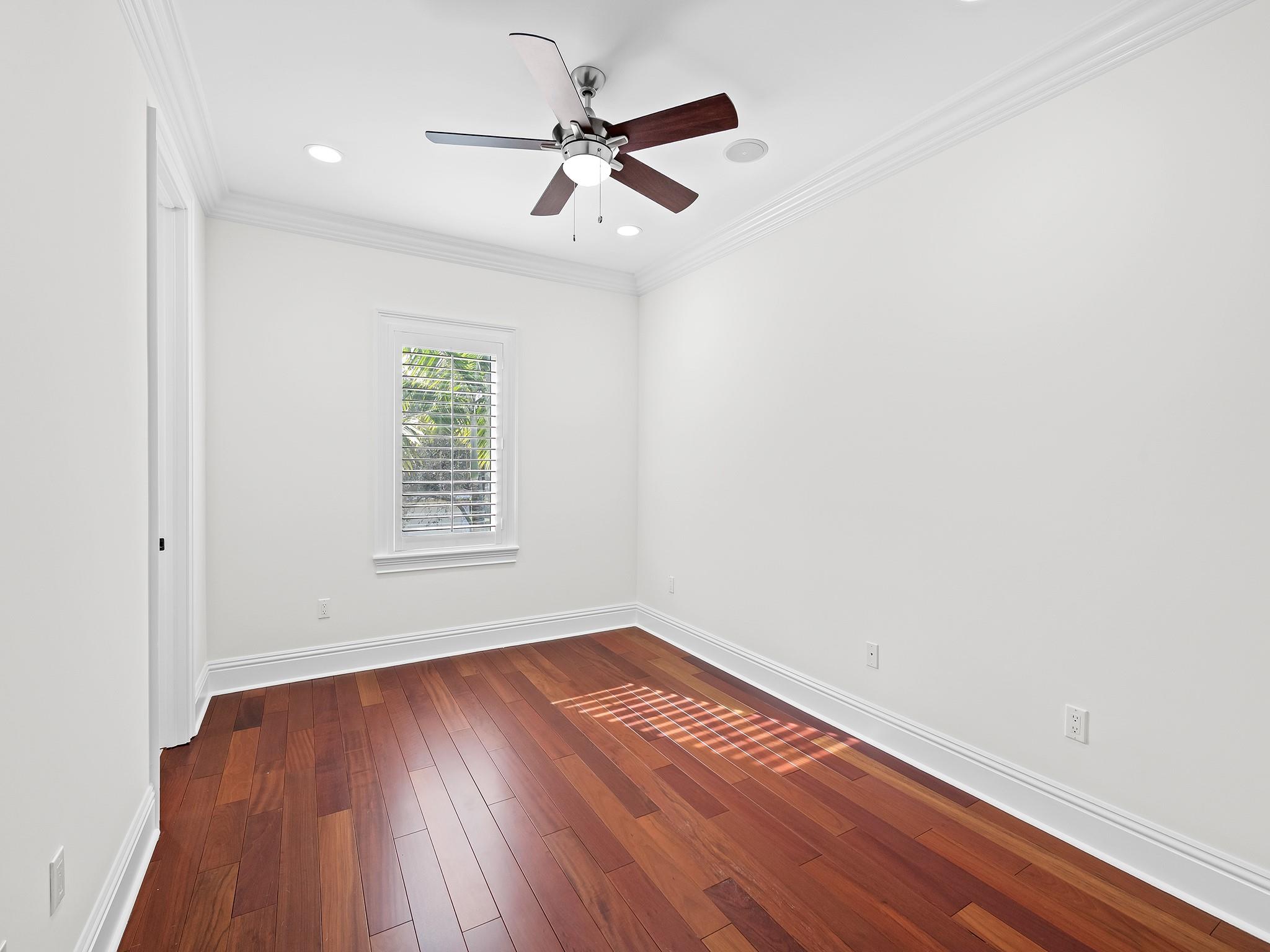 RIO VISTA ISLES - Residential