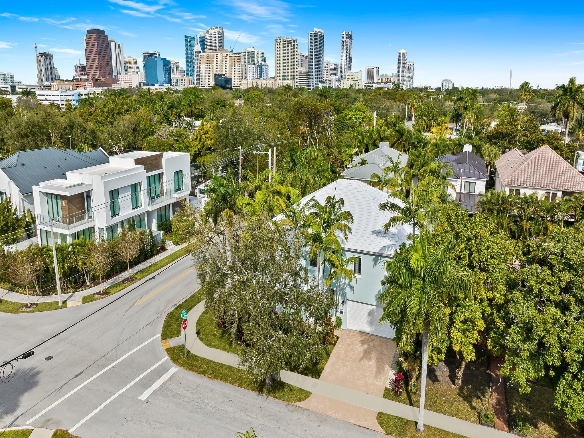 RIO VISTA ISLES - Residential