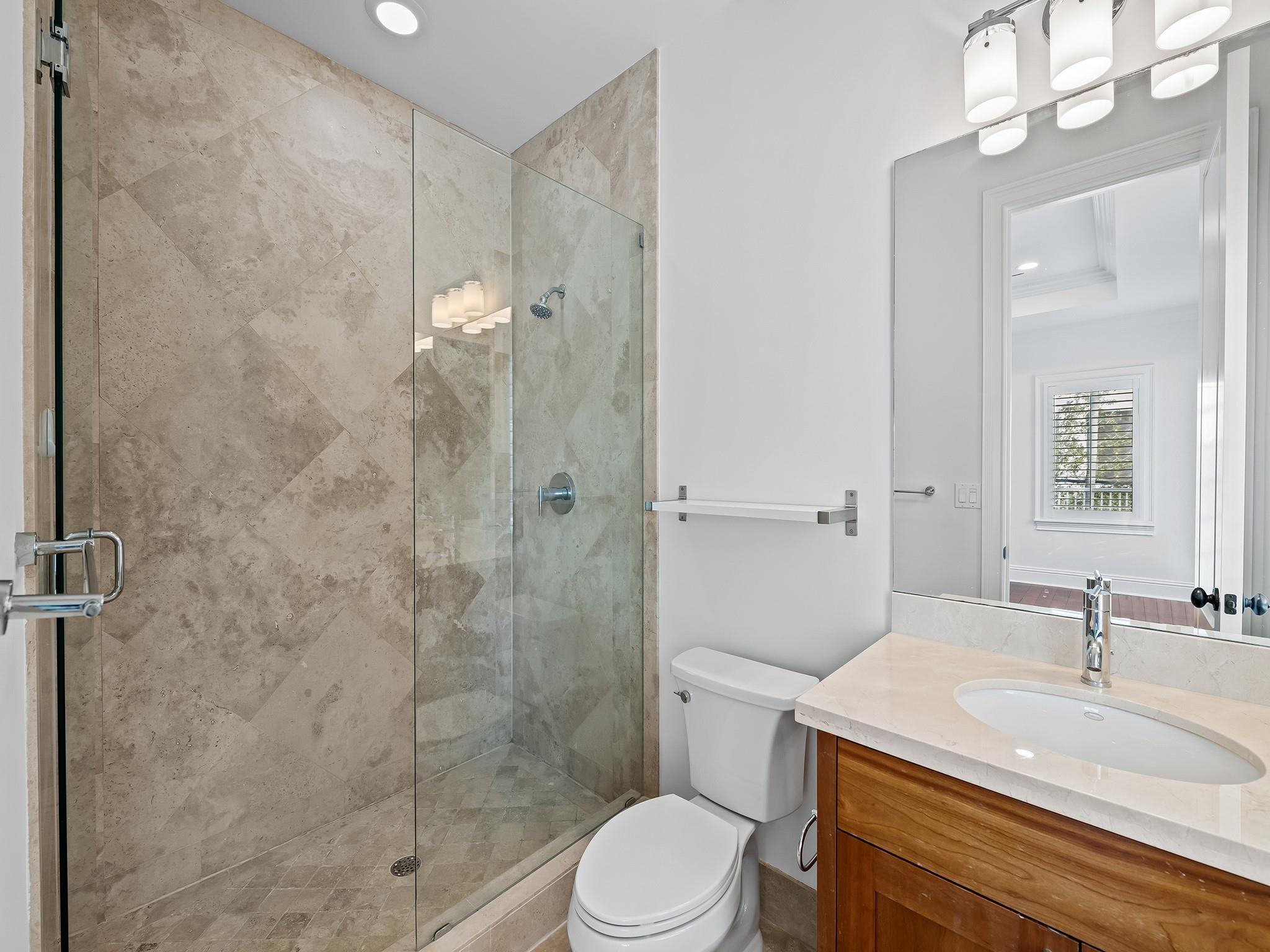 RIO VISTA ISLES - Residential