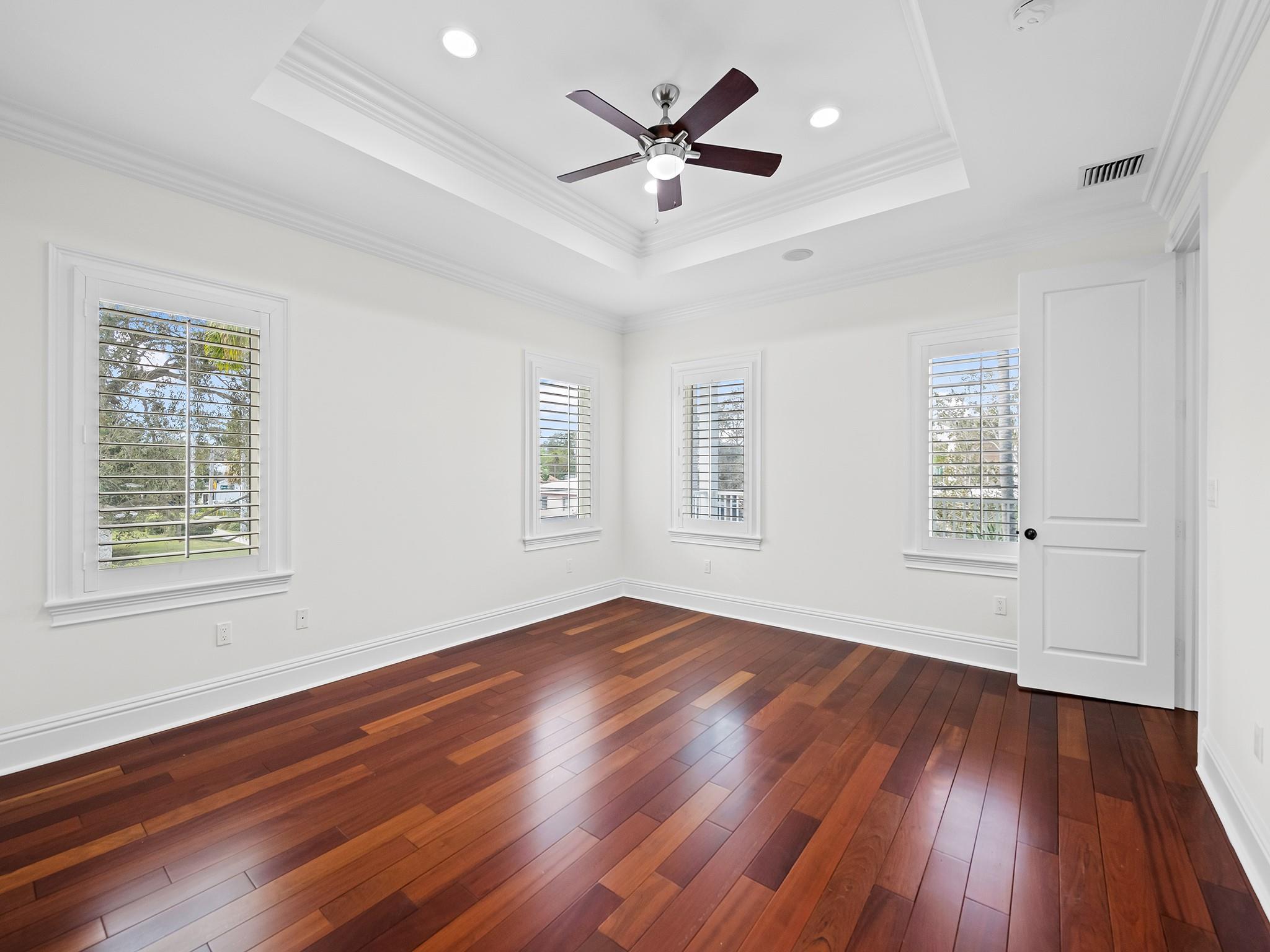 RIO VISTA ISLES - Residential