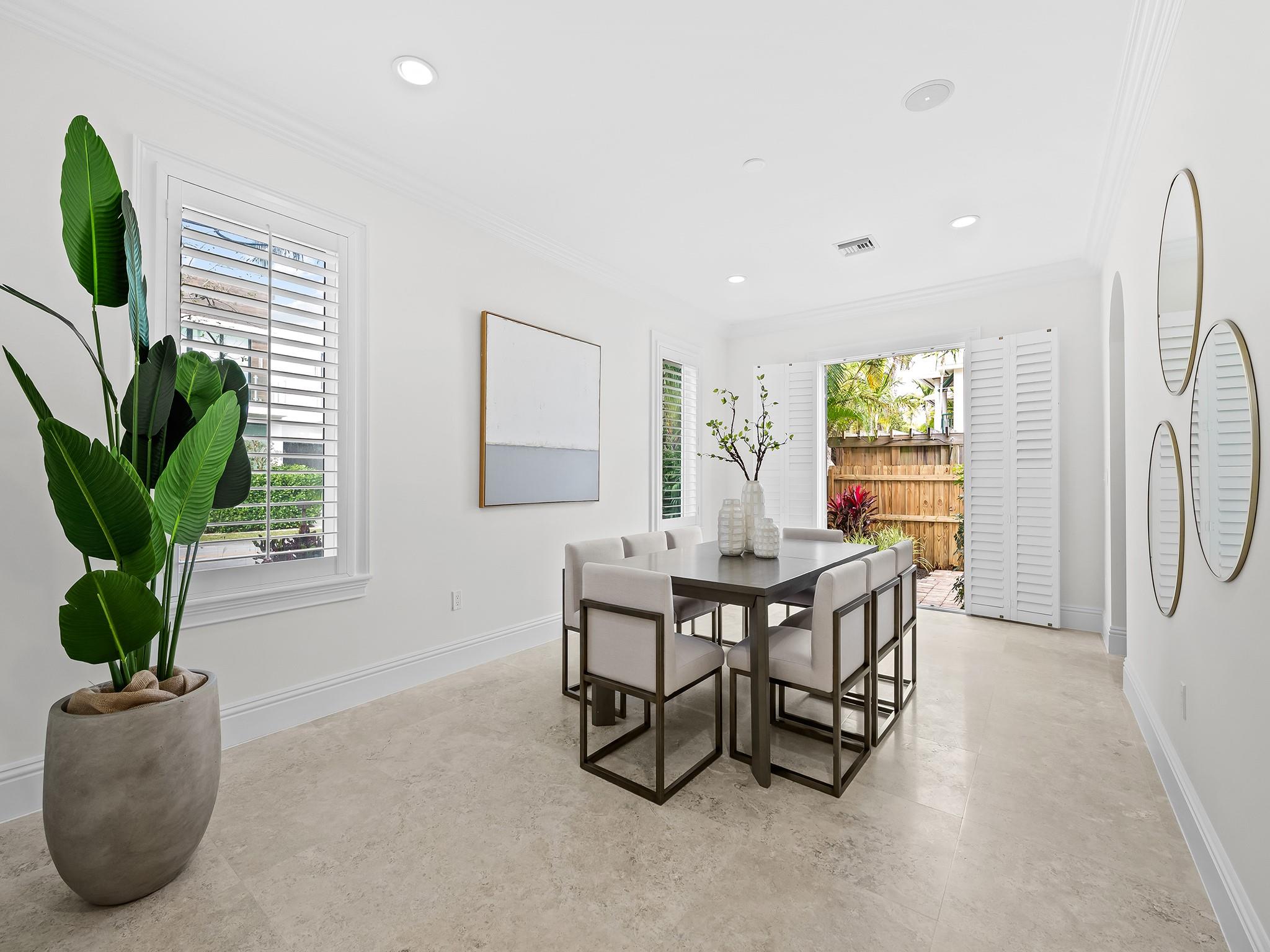 RIO VISTA ISLES - Residential