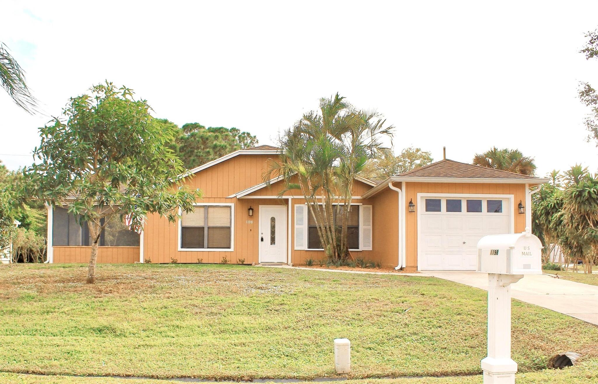 Charming 2 bedroom, 2 bath on corner lot with new paint, vanities, ceiling fans, landscape and much more! Close to turnpike and shopping centers.