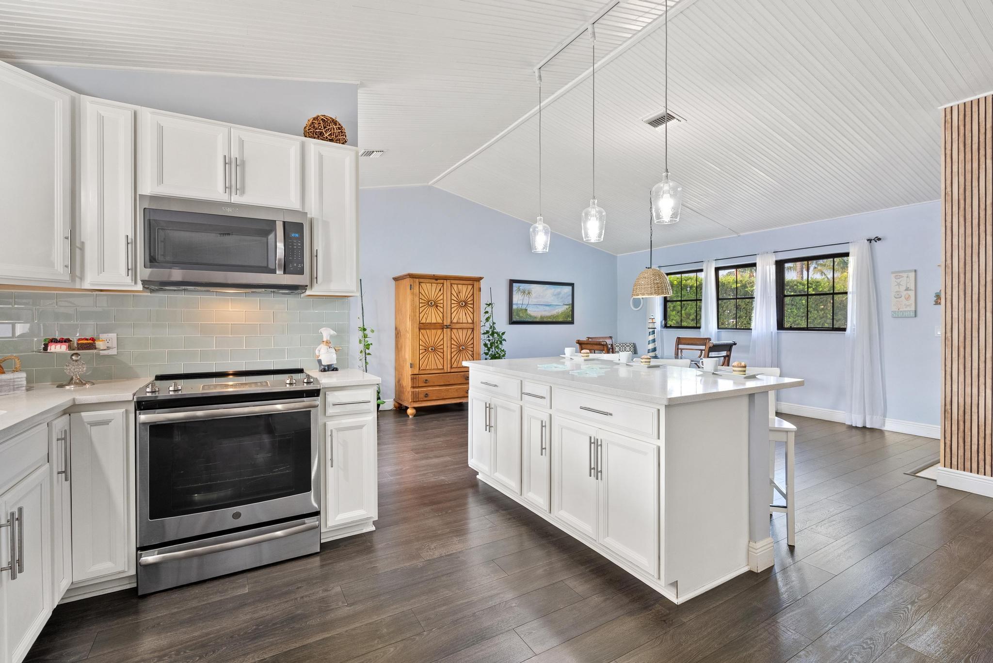 TRACEWOOD - Residential