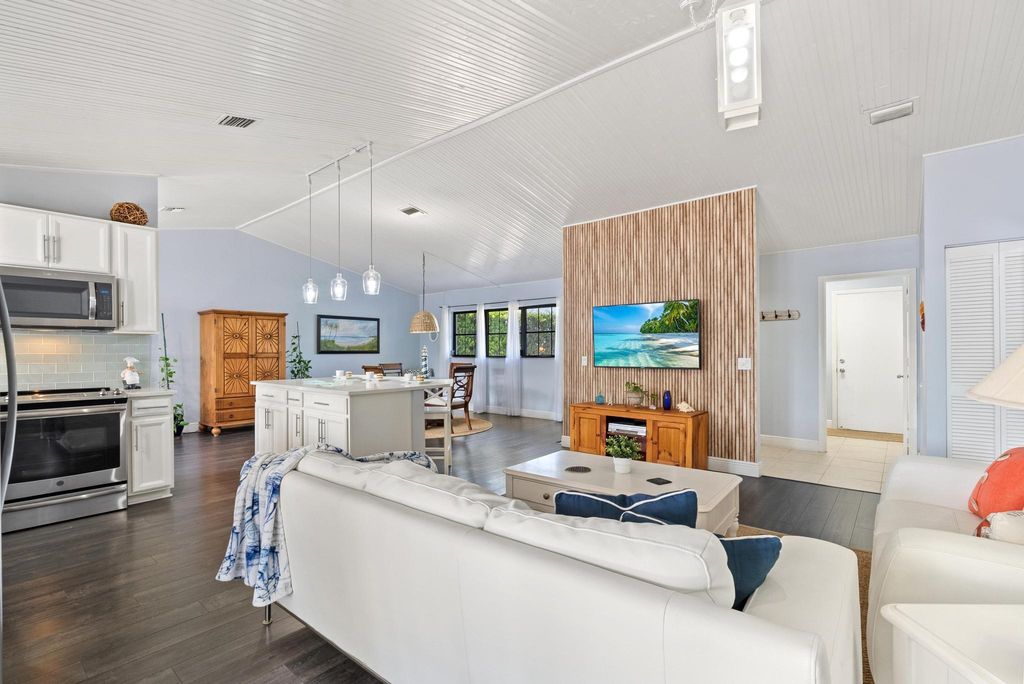 Photo of 3904 NW Tracewood Lane, Boynton Beach, FL 33436 (MLS # R11149070)