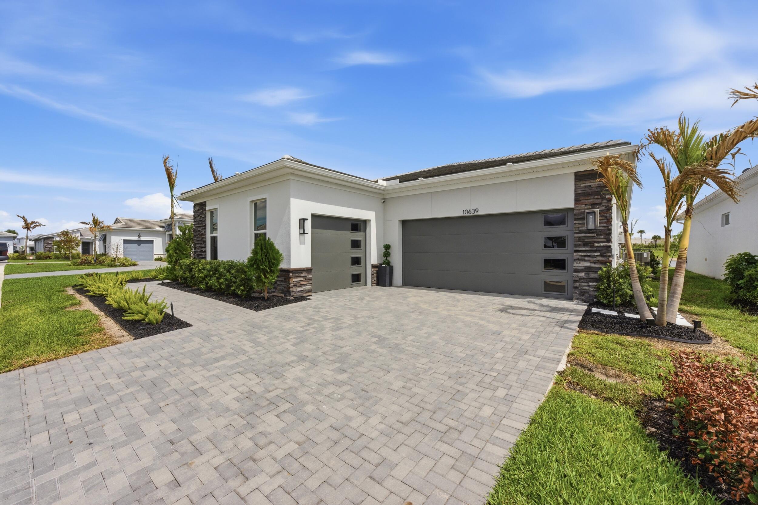 SEVILLE PHASE 1 - Residential