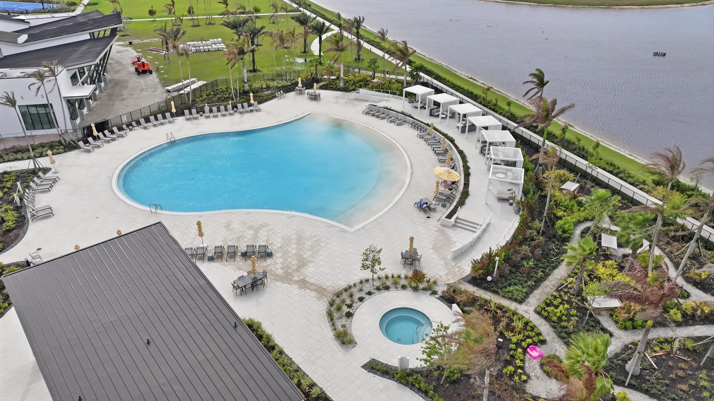 SEVILLE PHASE 1 - Residential