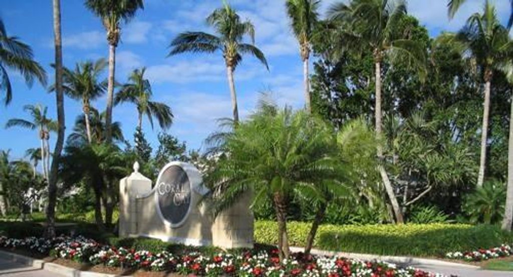 Photo of 128 Coral Cay Drive Dr, Palm Beach Gardens, FL 33418 (MLS # R10813126)