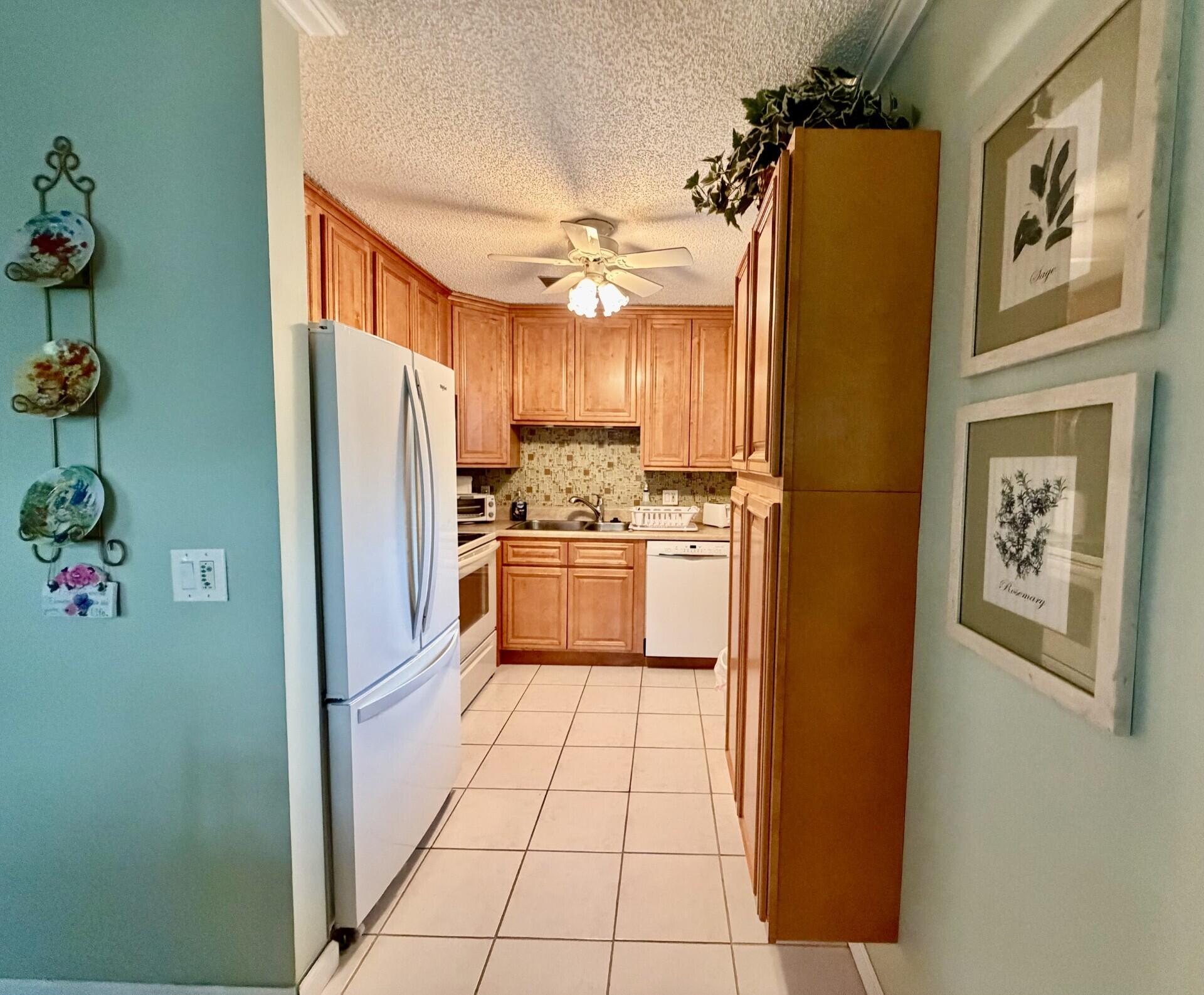 VISTA ST LUCIE - Residential Lease