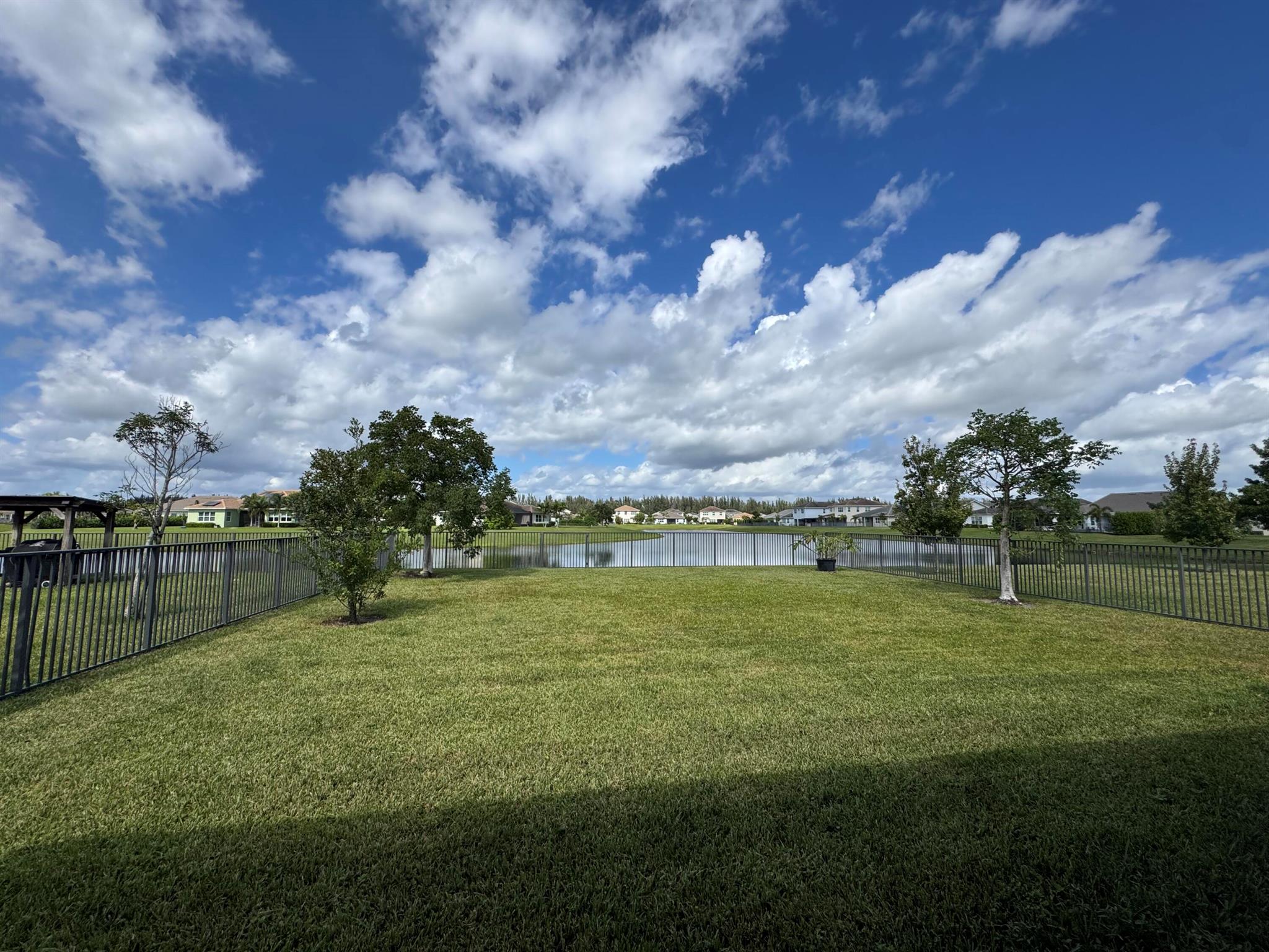 MEADOWS OF WESTLAKE PHASE - Residential