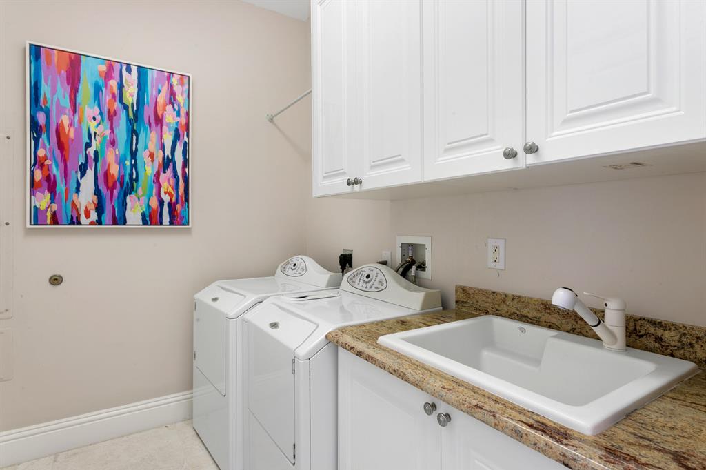 Ritz Carlton Residences - Residential