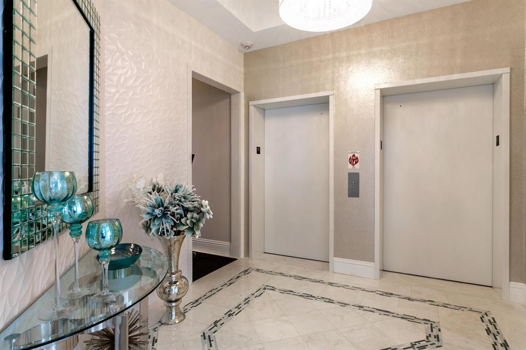 Ritz Carlton Residences - Residential