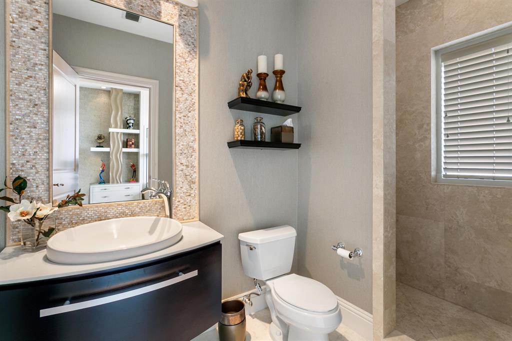 Ritz Carlton Residences - Residential