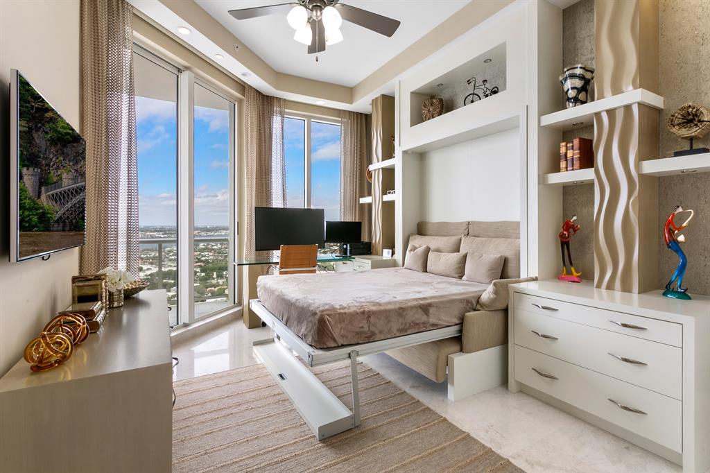 Ritz Carlton Residences - Residential