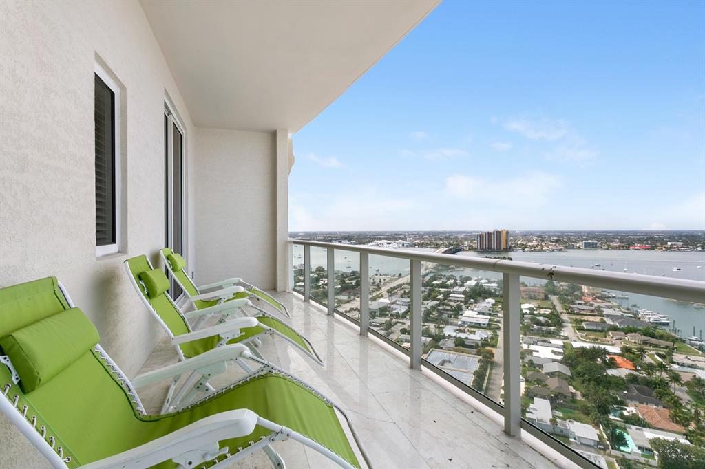 Ritz Carlton Residences - Residential