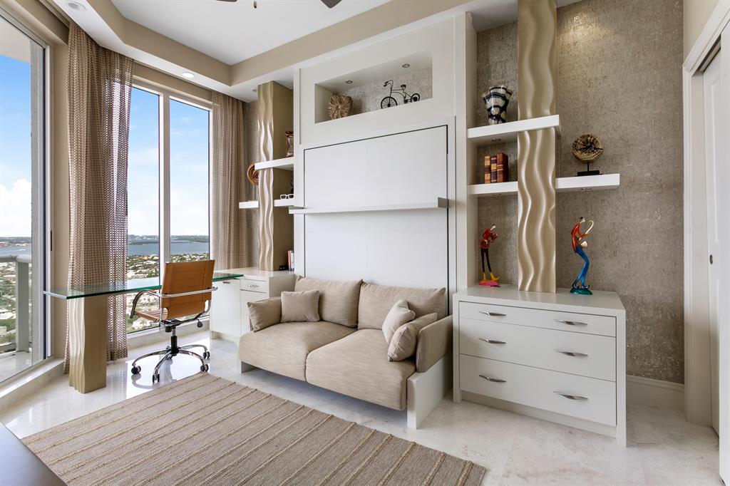 Ritz Carlton Residences - Residential