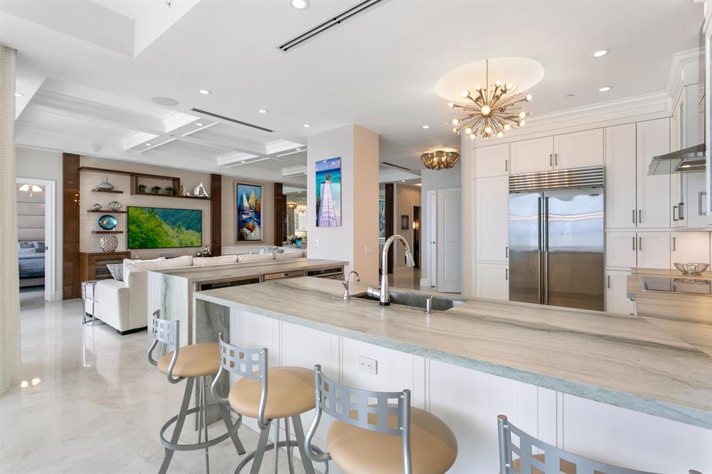 Ritz Carlton Residences - Residential