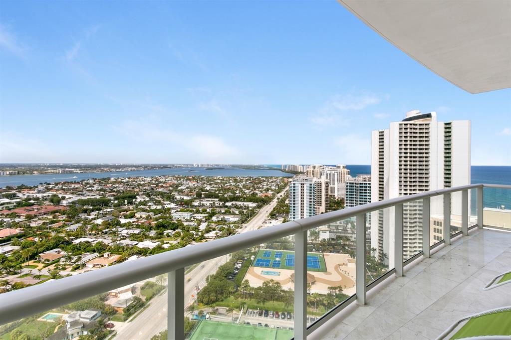 Ritz Carlton Residences - Residential