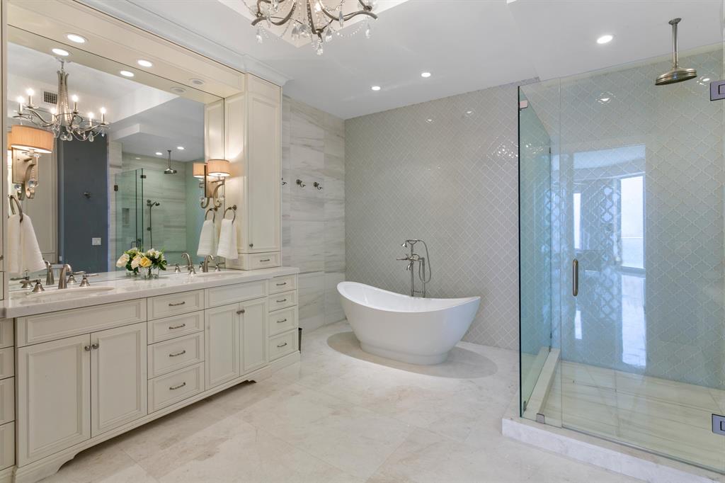 Ritz Carlton Residences - Residential