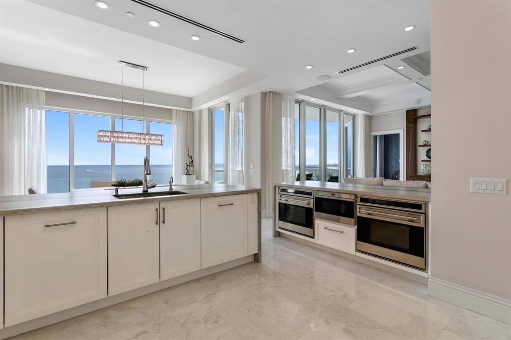 Ritz Carlton Residences - Residential