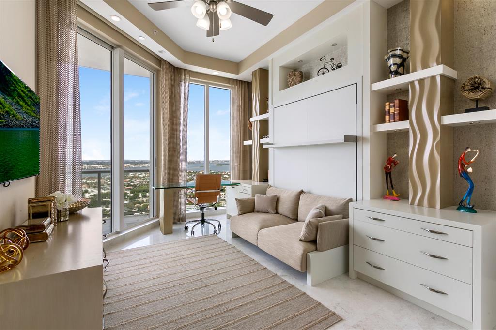 Ritz Carlton Residences - Residential