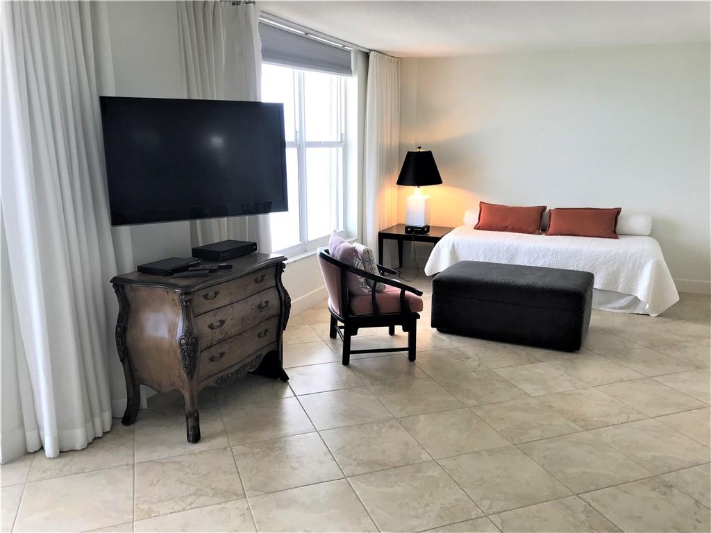 HILLSBORO LE BARON CONDO - Residential Lease