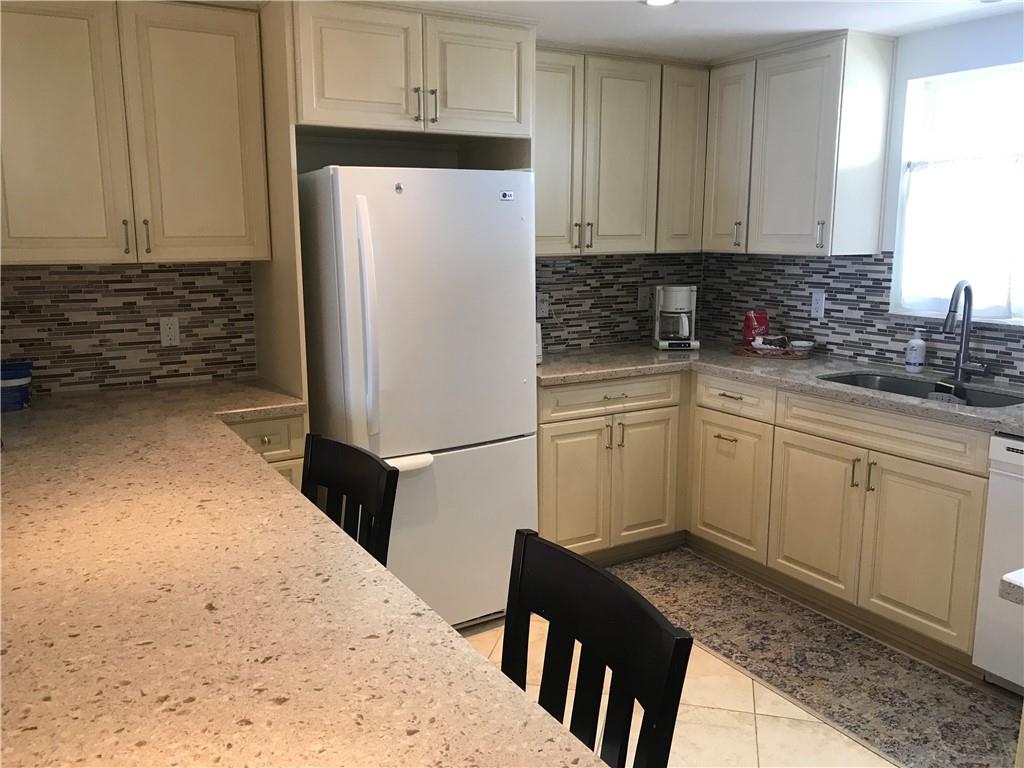 HILLSBORO LE BARON CONDO - Residential Lease