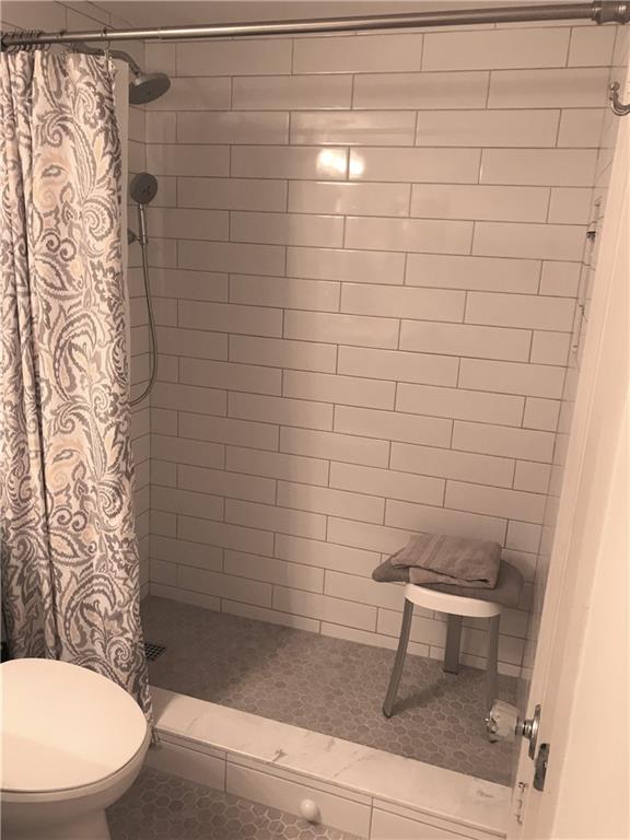 HILLSBORO LE BARON CONDO - Residential Lease