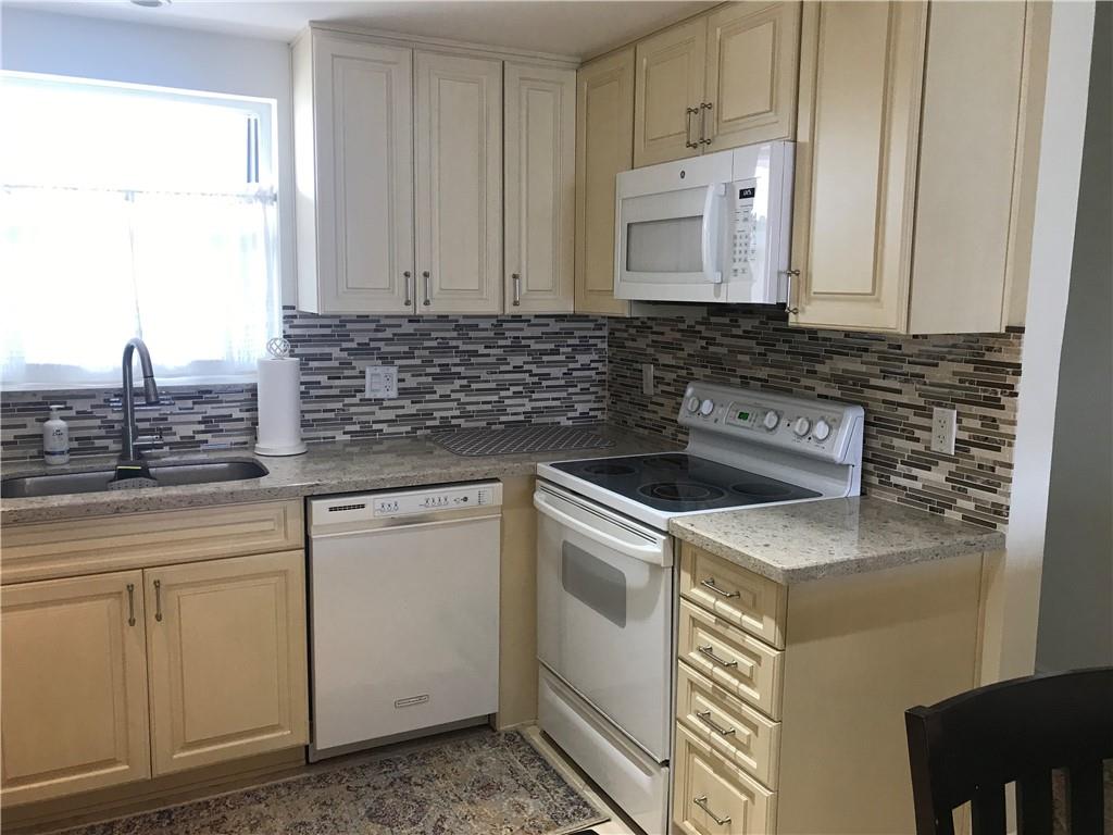 HILLSBORO LE BARON CONDO - Residential Lease