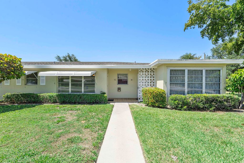 Photo of 195 High Point Terrace E Ter #C, Delray Beach, FL 33445 (MLS # R11091672)