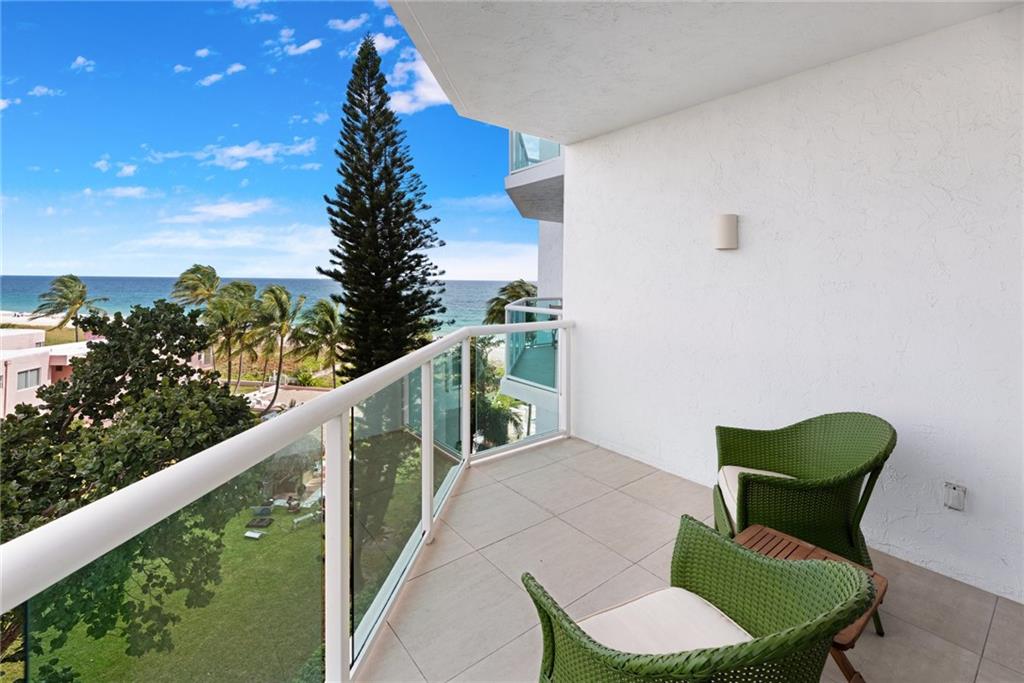 CRISTELLE CAY - Residential