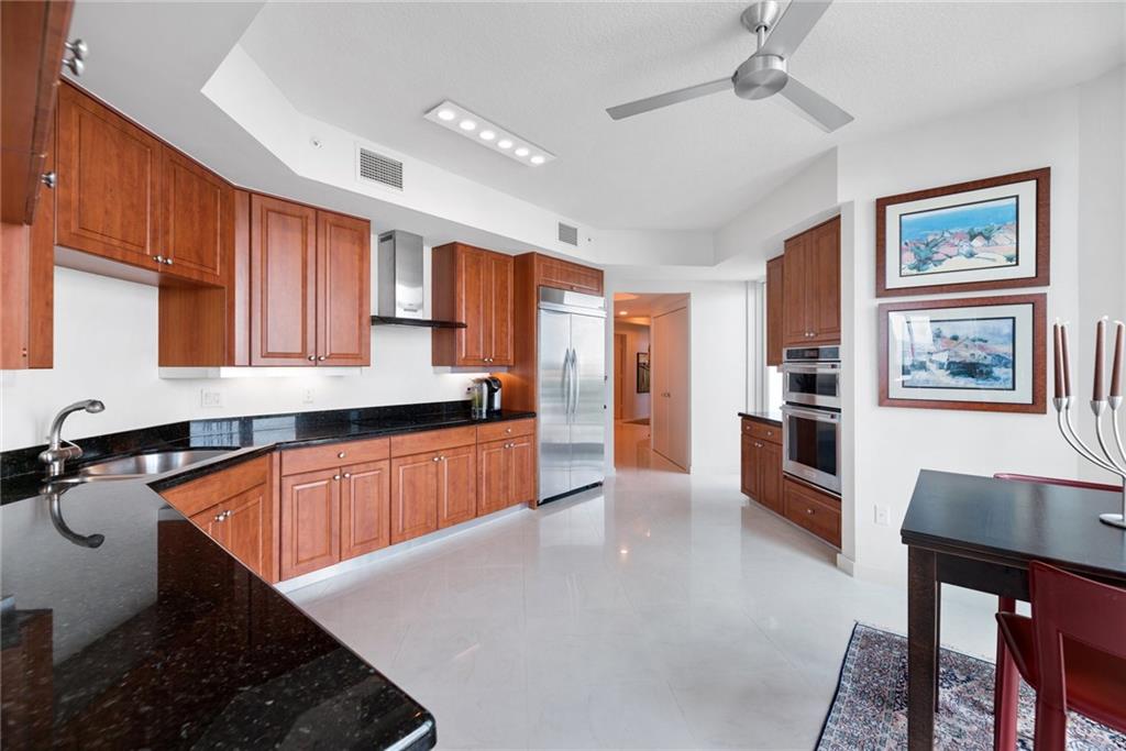 CRISTELLE CAY - Residential