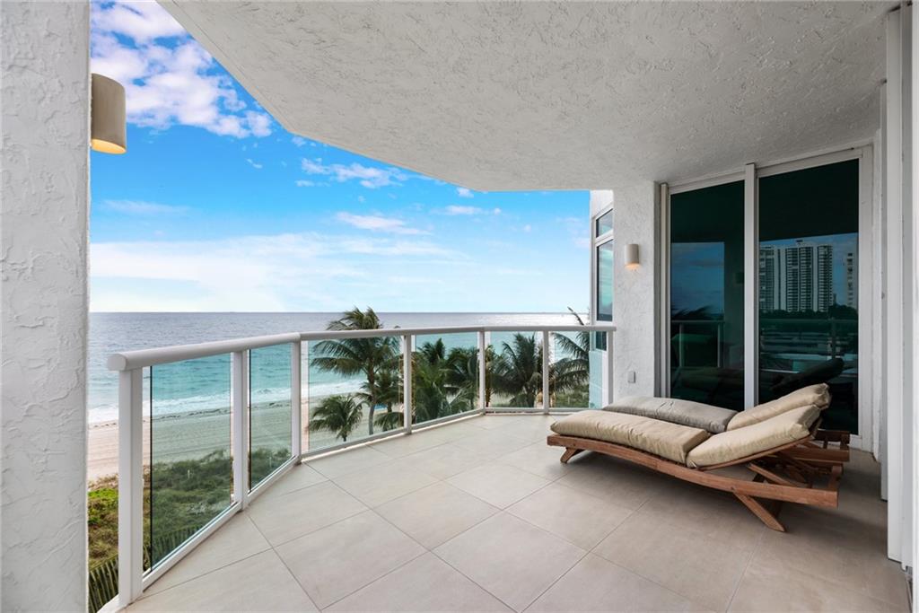 CRISTELLE CAY - Residential