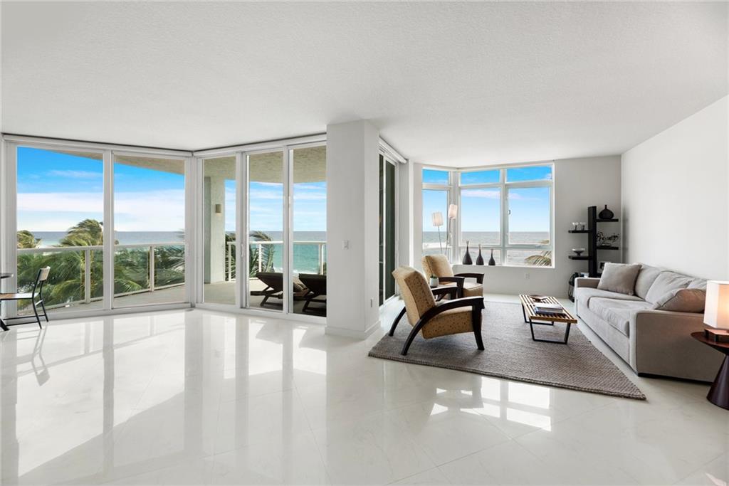 CRISTELLE CAY - Residential