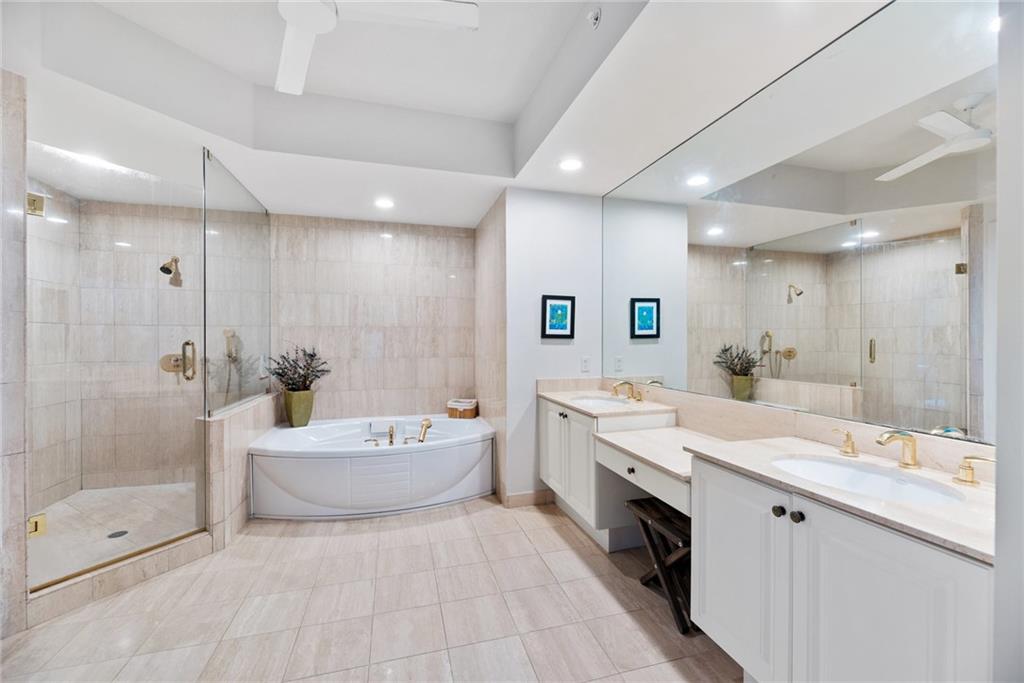 CRISTELLE CAY - Residential
