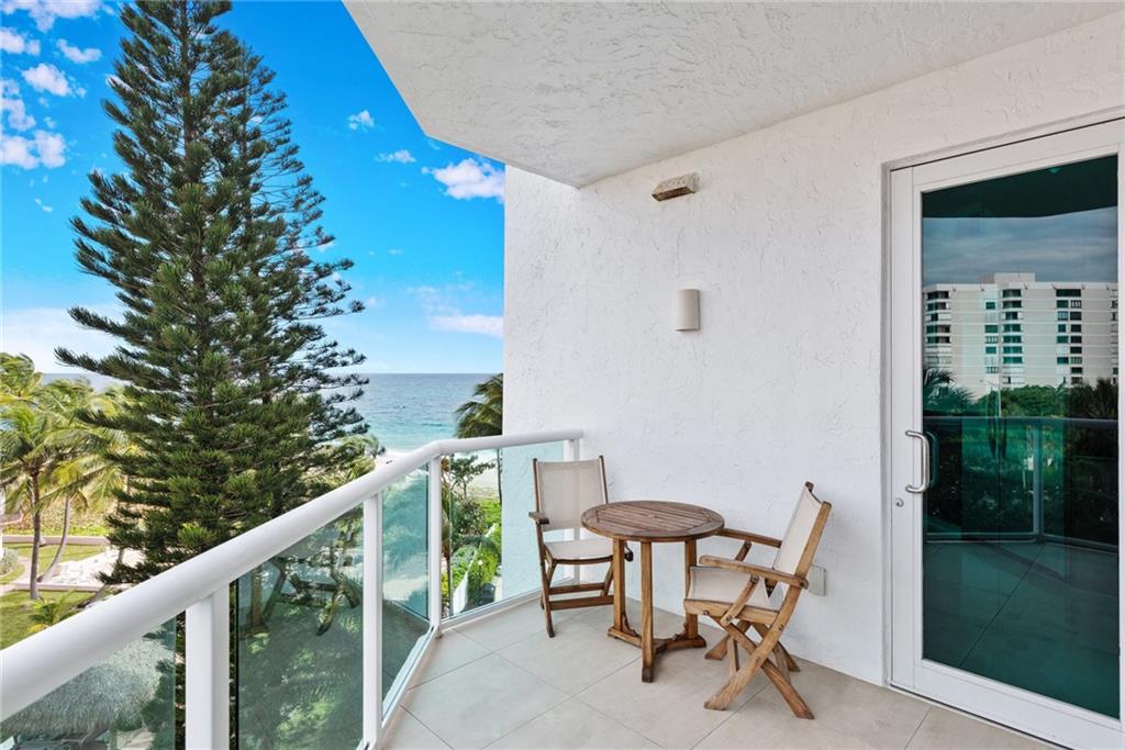 CRISTELLE CAY - Residential