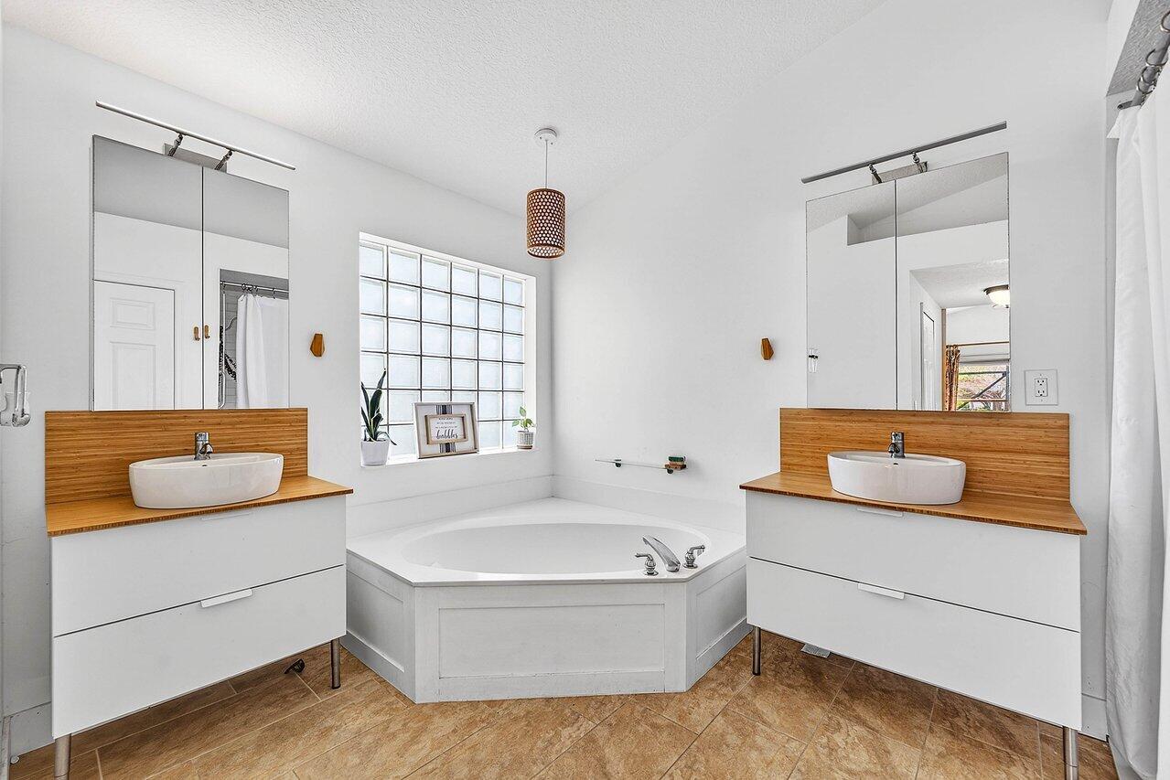 RIVER BRIDGE PAR 3A - Residential