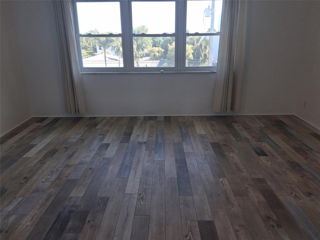 505 DEERFIELD CONDO - Residential Lease