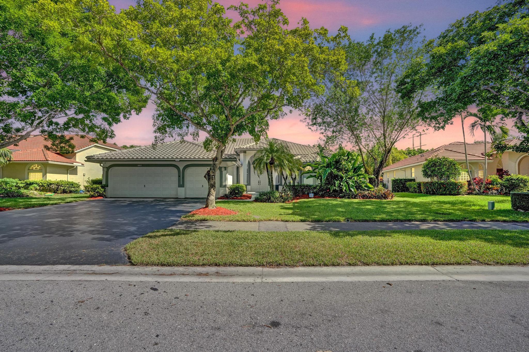 4863 Kensington Cir, Coral Springs, FL, 33076/$950,000 2 4863 Kensington Cir