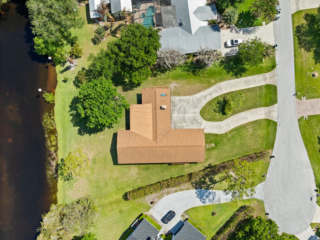 Photo of 903 SW Willow Lane, Palm City, FL 34990 (MLS # B26017380)