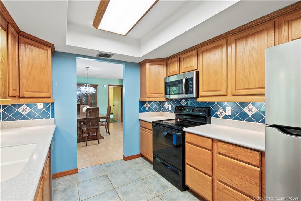 CANOE CREEK - Residential