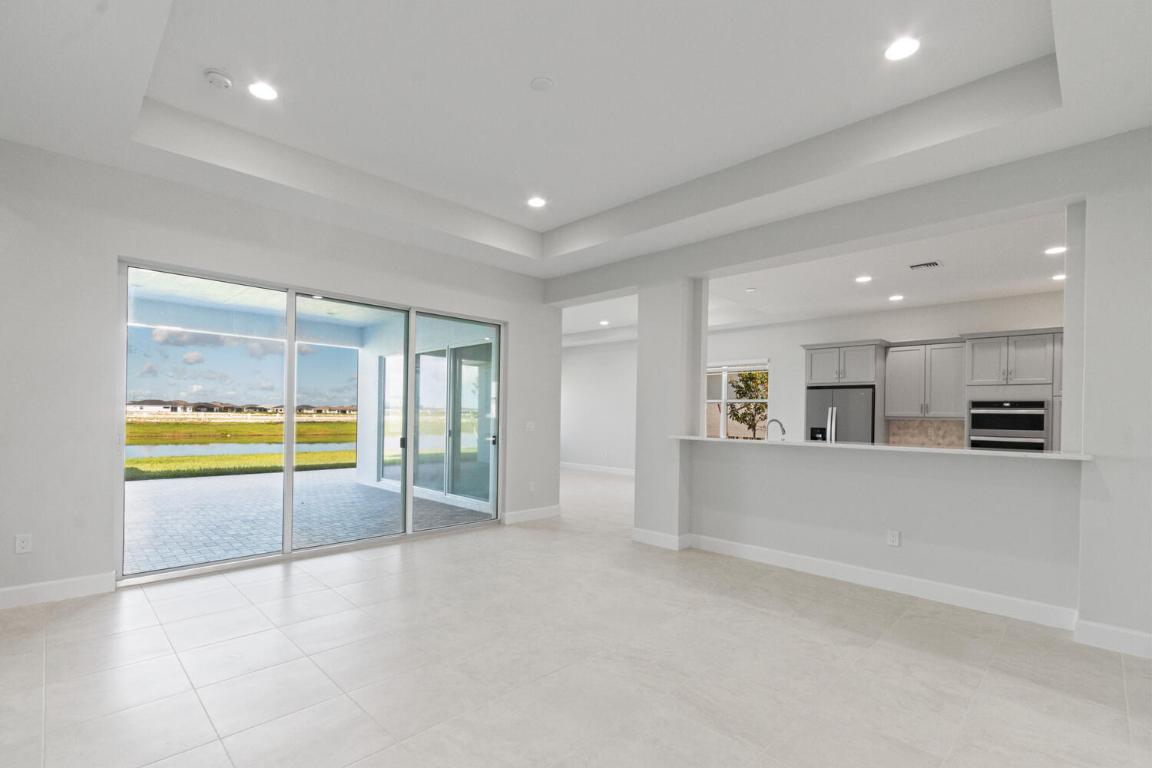 ORCHARDS OF WESTLAKE PHASE 1 - Residential Lease