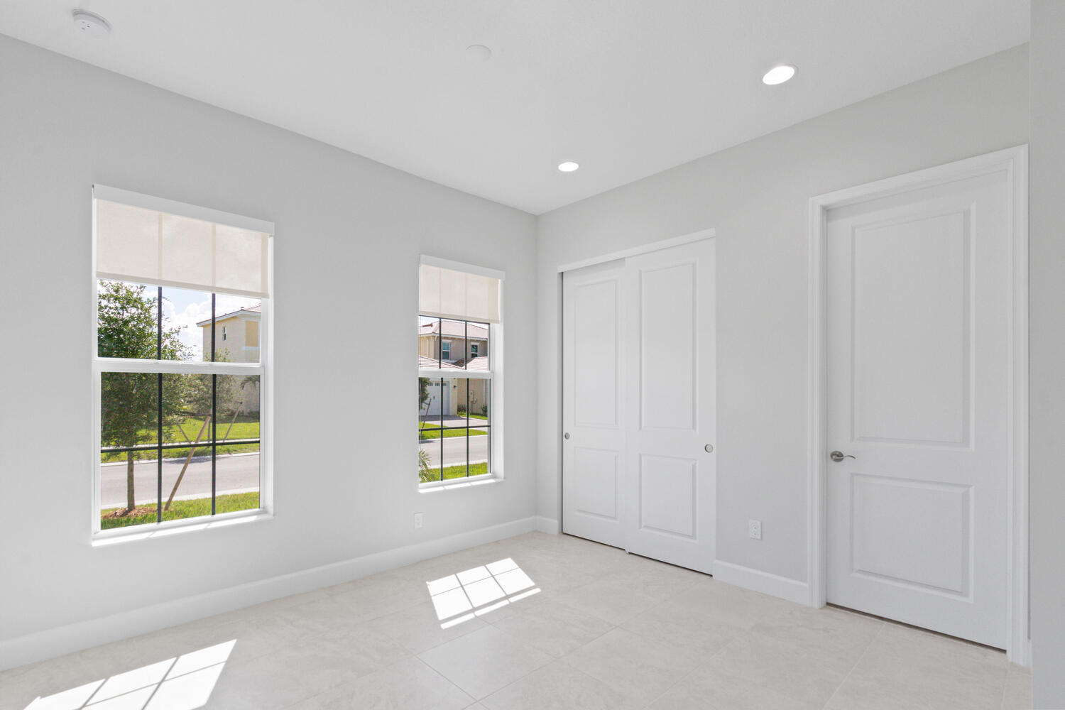 ORCHARDS OF WESTLAKE PHASE 1 - Residential Lease