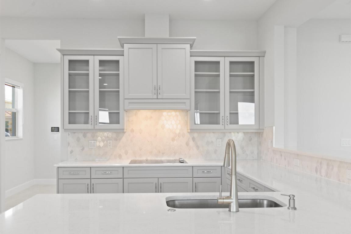 ORCHARDS OF WESTLAKE PHASE 1 - Residential Lease