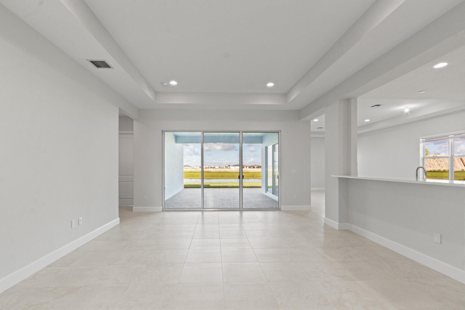 ORCHARDS OF WESTLAKE PHASE 1 - Residential Lease