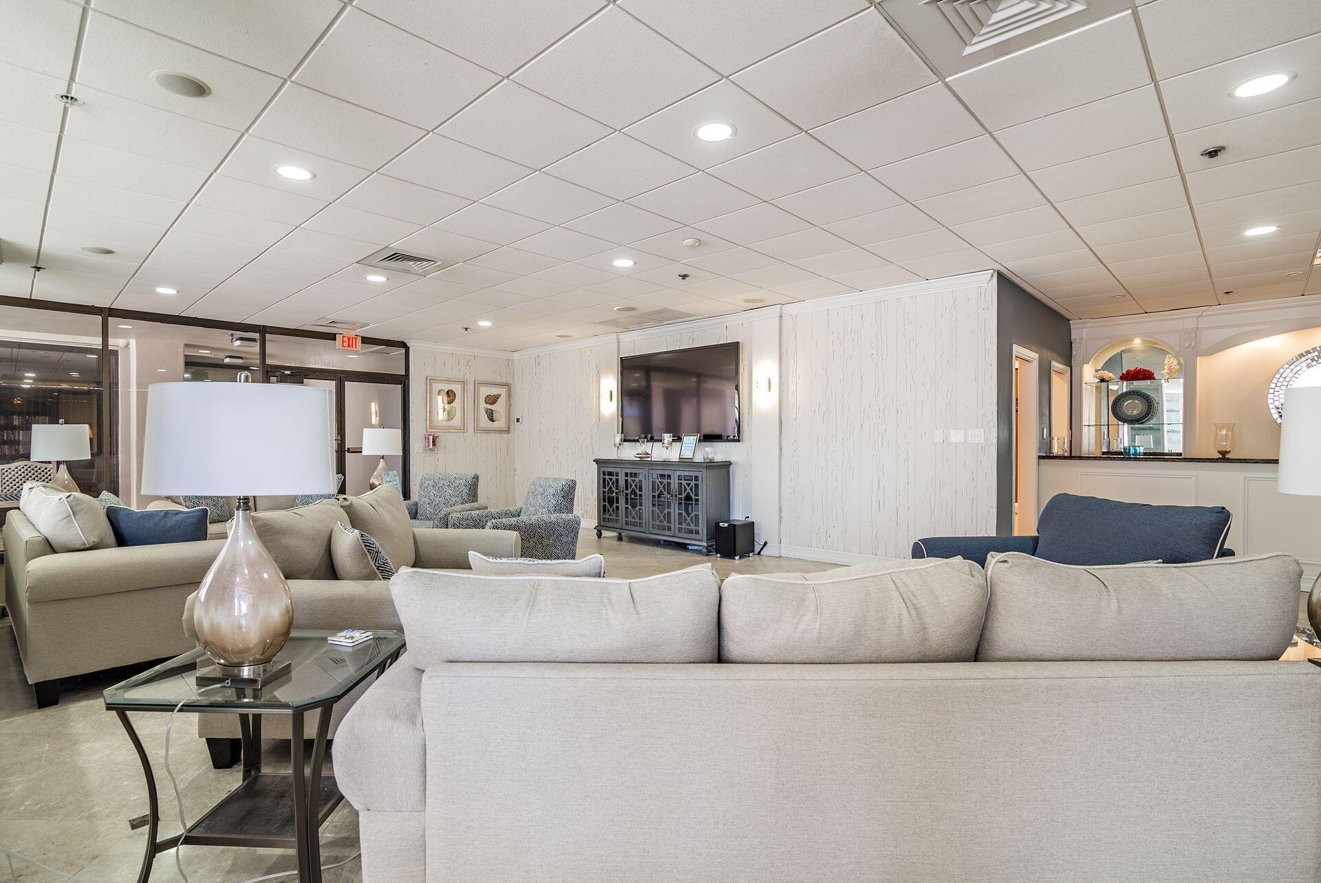 EASTPOINTE CONDO - Residential