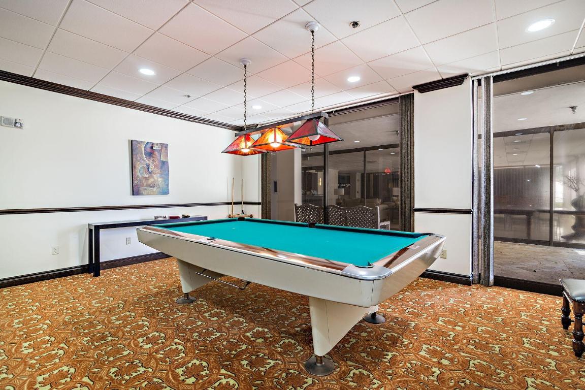 EASTPOINTE CONDO - Residential