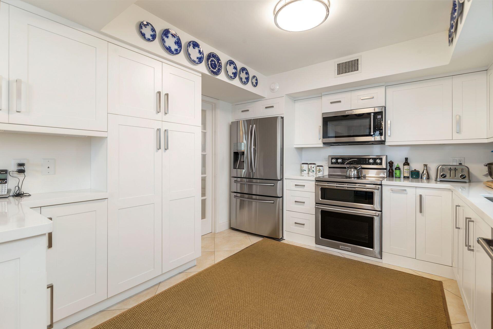 EASTPOINTE CONDO - Residential