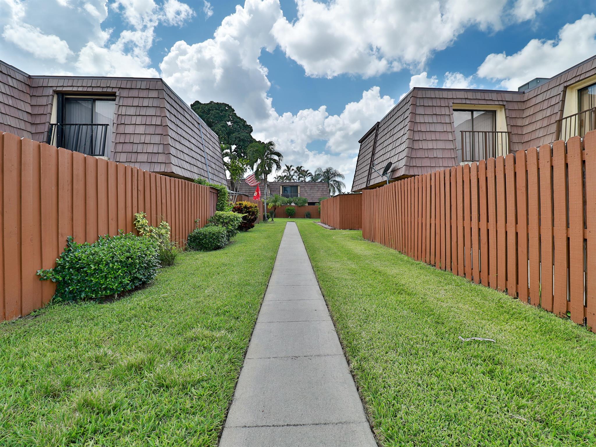 1034 Springdale Circle